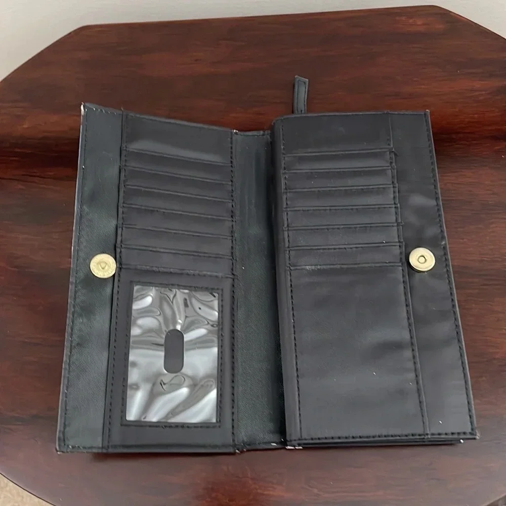 Nicole Miller wallet